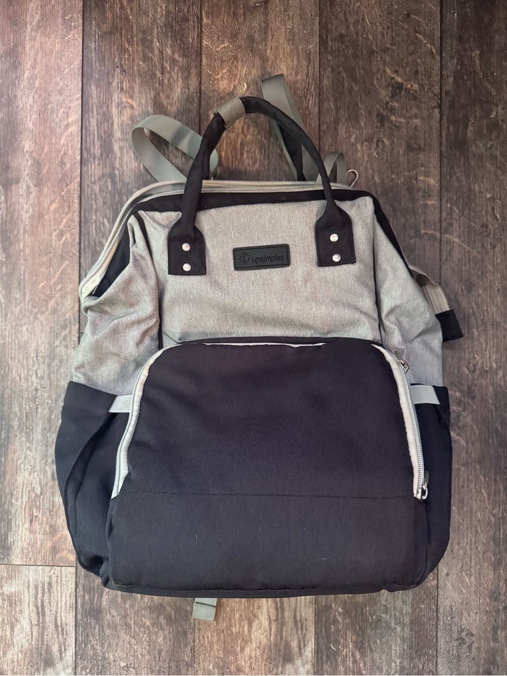 Lightweight Two-Tone Gray & Black Men’s Backpack